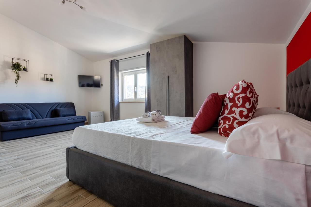 Cadoni Guest House 보사 외부 사진
